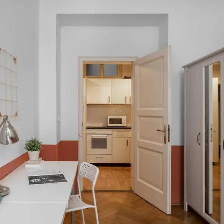 Letna Appartement *