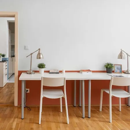 Letna Appartement *