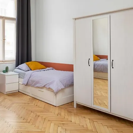 Letna Appartement *