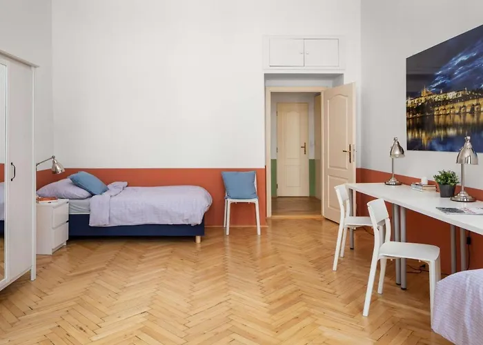 Letna Apartman *